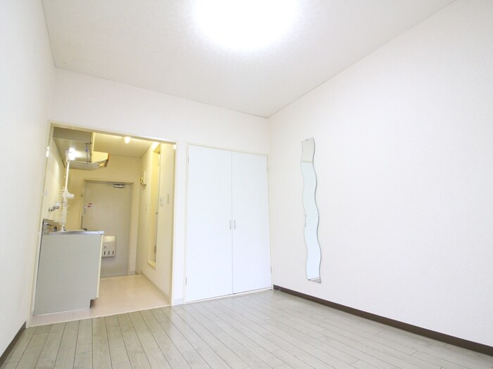 物件内観写真11　(居室)