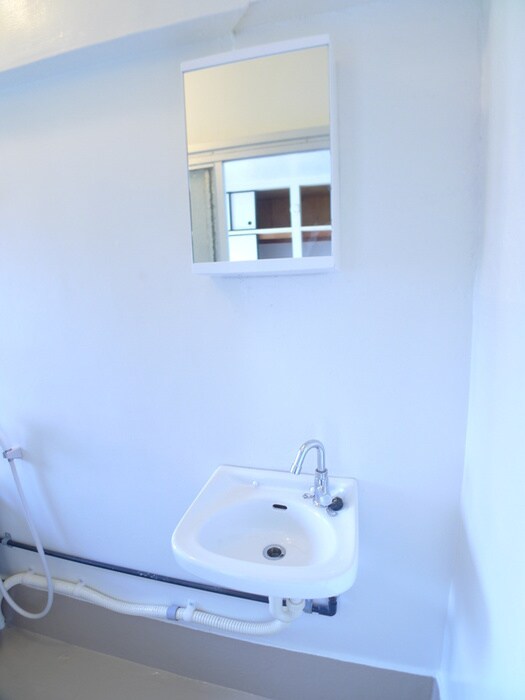 物件内観写真8　(洗面)