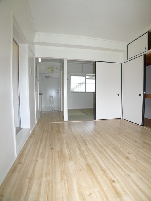 物件内観写真10　(居室)