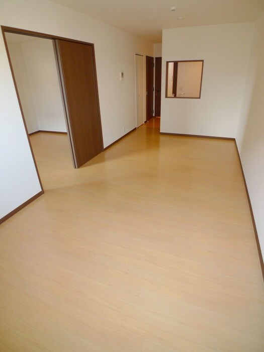 物件内観写真5　(居室)