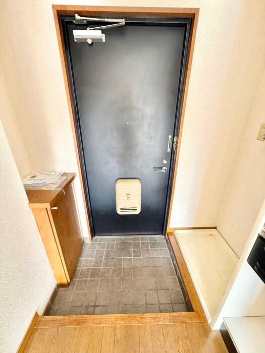 物件内観写真17　(玄関)