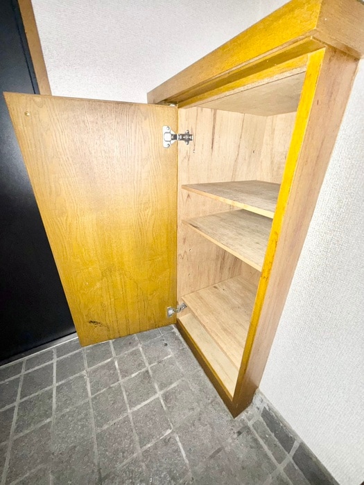 物件内観写真18　(靴箱)