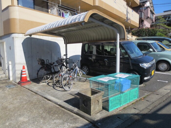 物件外観写真4　(建物設備)