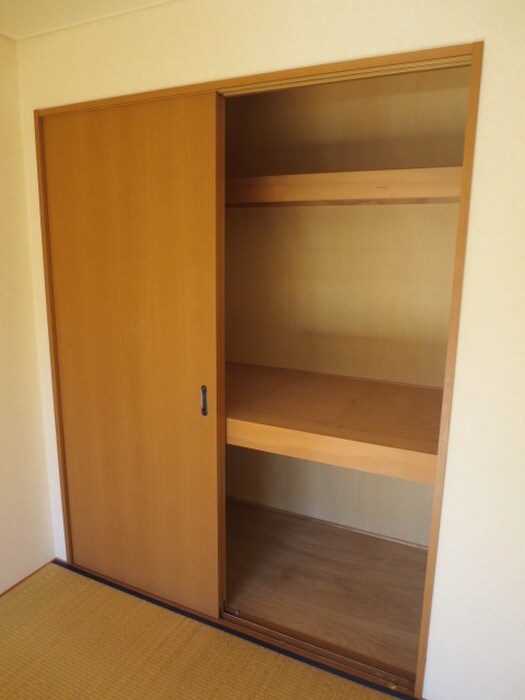 物件内観写真10　(収納)