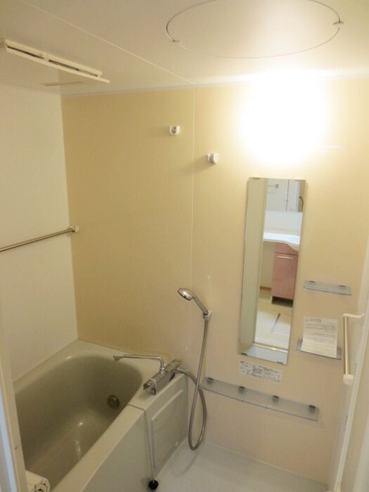 物件内観写真12　(バス／シャワールーム等)