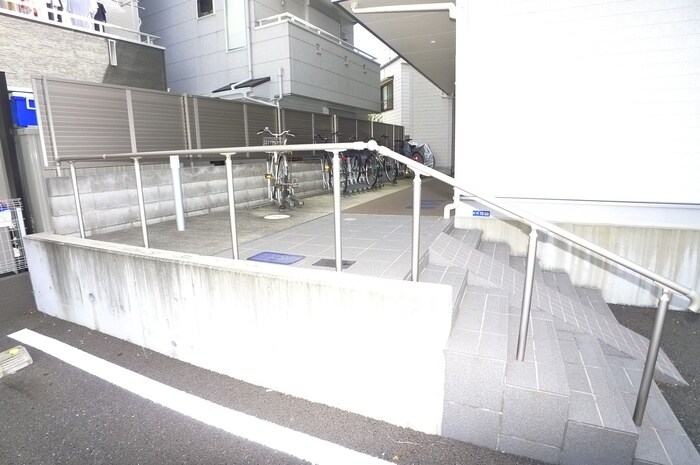 ベルス市川のエントランス部分