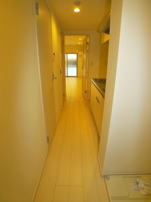 物件内観写真9　(廊下)