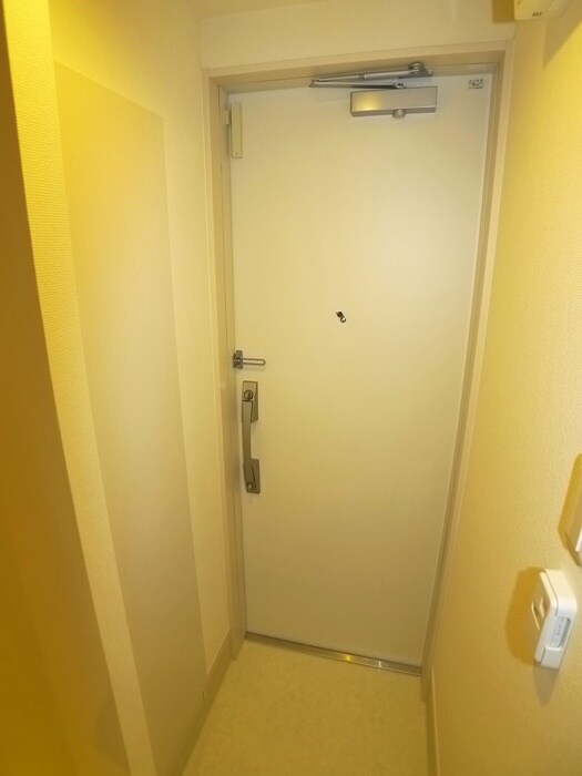 物件内観写真18　(玄関)