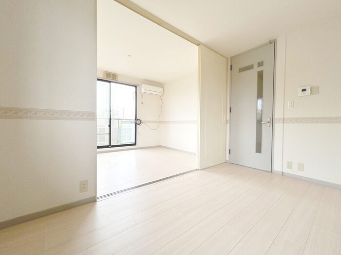 物件内観写真5　(居室)