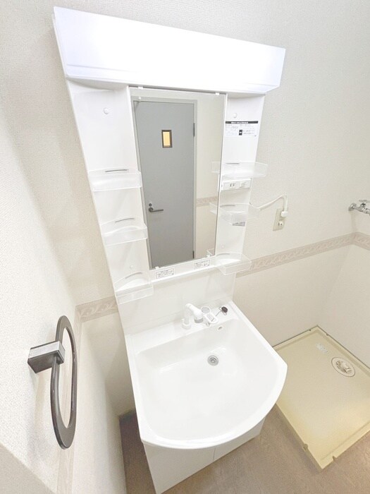 物件内観写真9　(洗面)