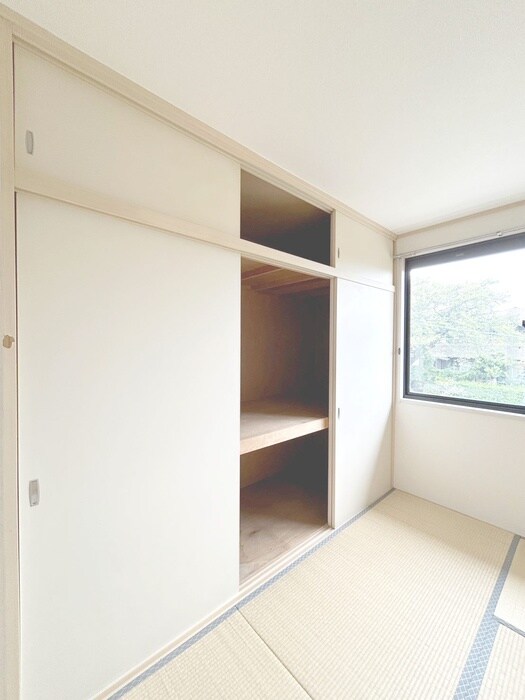 物件内観写真16　(収納)