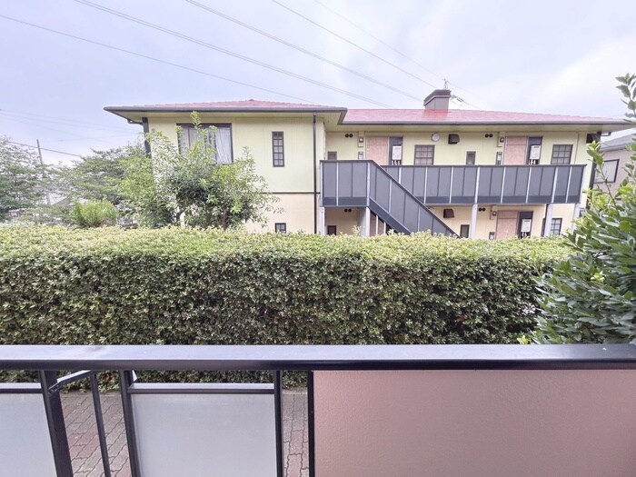 物件内観写真19　(室内からの展望)