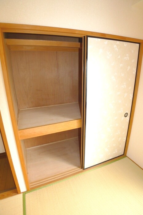 物件内観写真10　(収納)