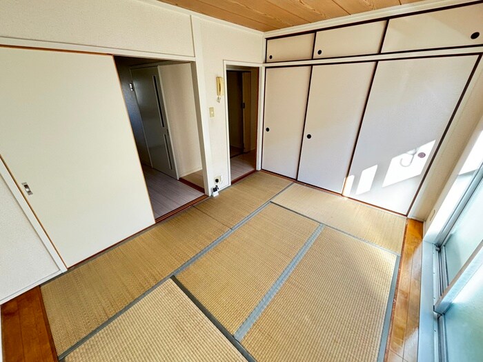 物件内観写真9　(居室)