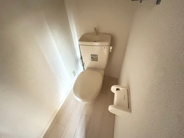 物件内観写真16　(トイレ)