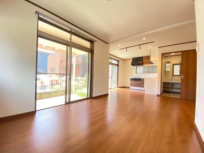 物件内観写真4　(居室)