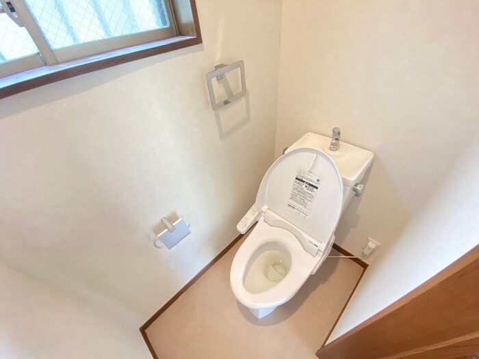 物件内観写真10　(トイレ)