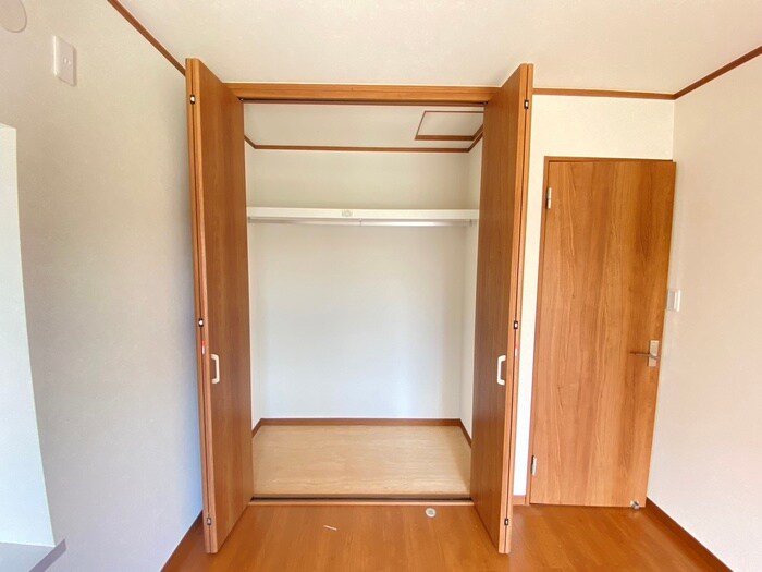物件内観写真12　(収納)
