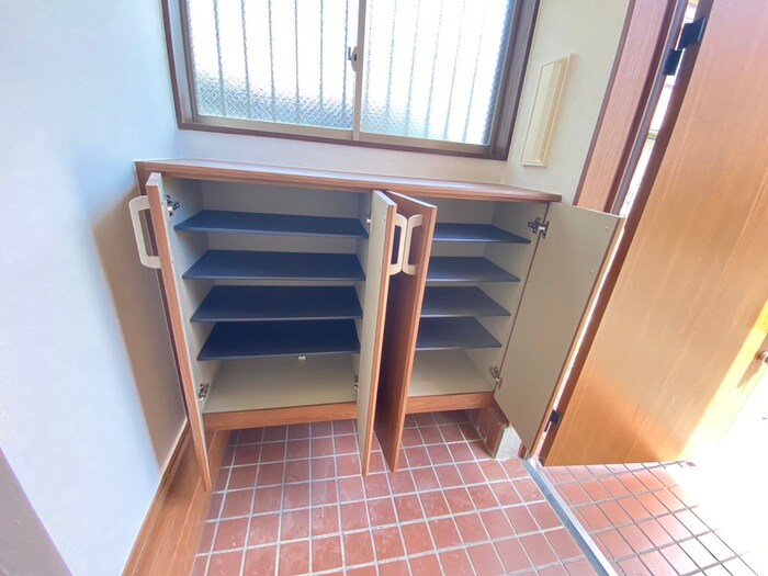 物件内観写真14　(靴箱)