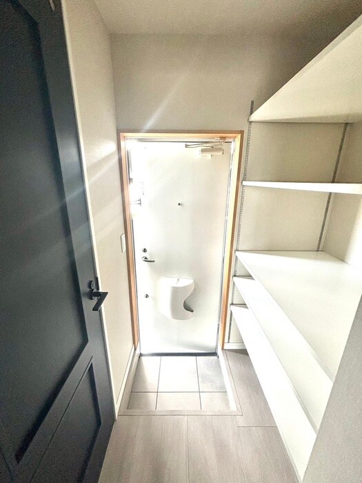 物件内観写真15　(玄関)