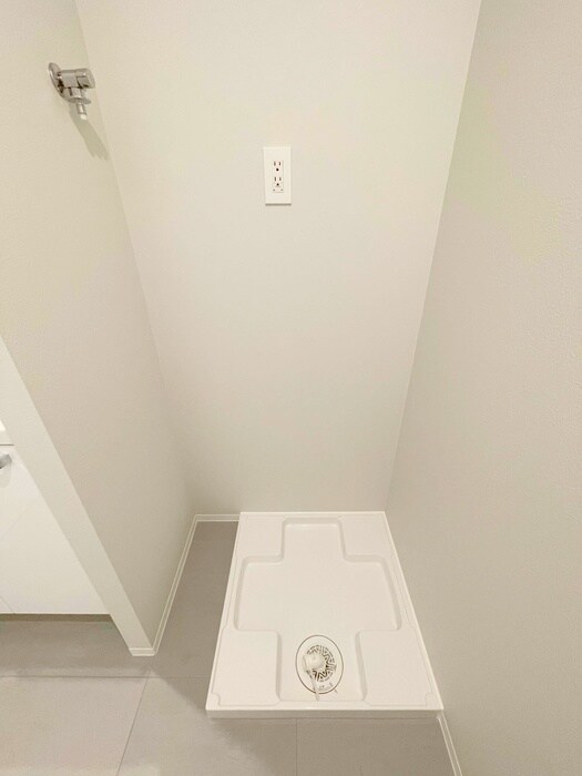 物件内観写真15　(洗濯機置場)