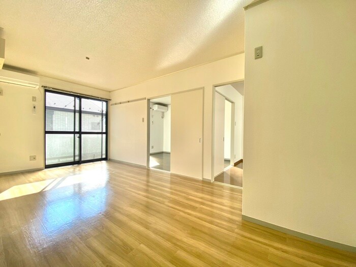 物件内観写真4　(居室)