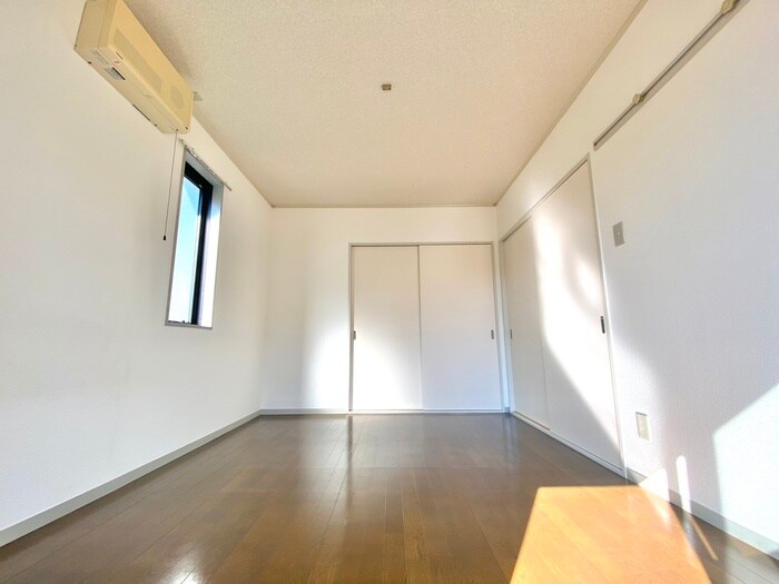 物件内観写真5　(居室)