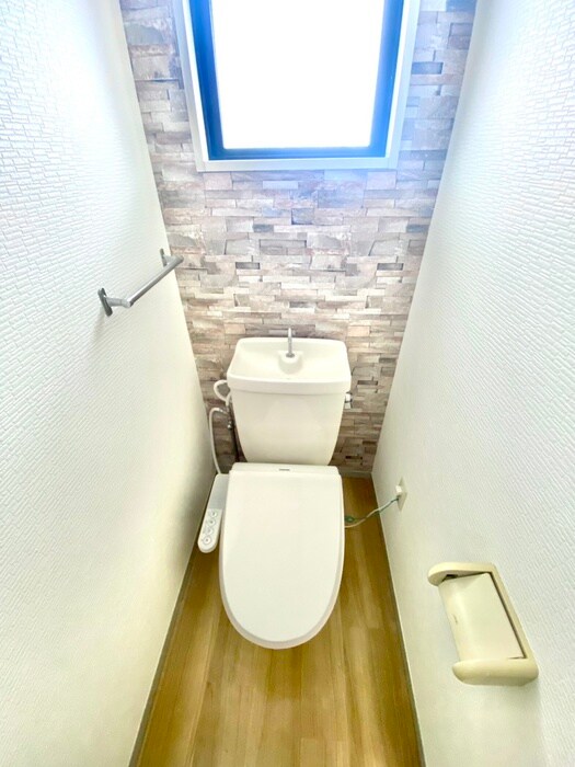 物件内観写真13　(トイレ)