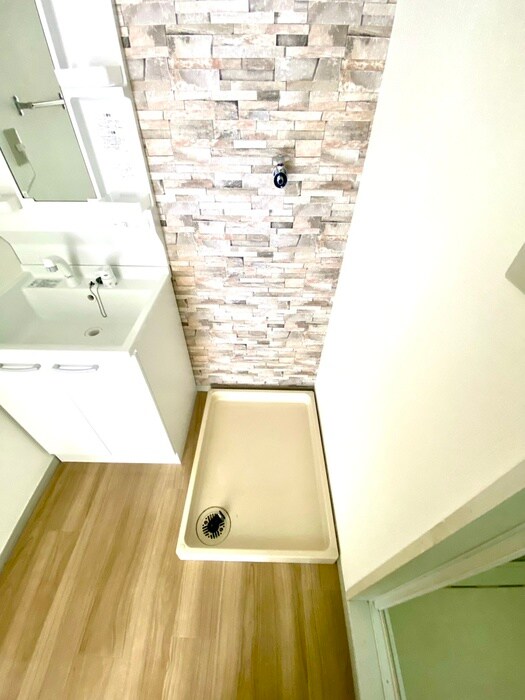 物件内観写真14　(洗濯機置場)