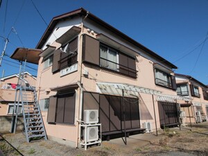 新倉荘 第１外観写真