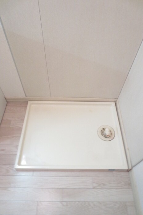 物件内観写真14　(洗濯機置場)