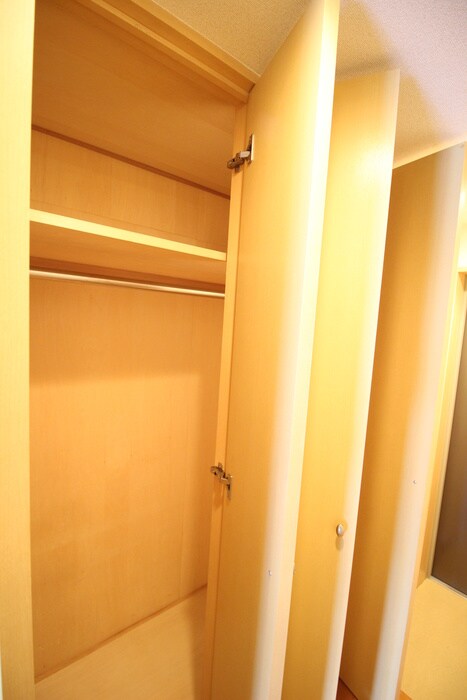 物件内観写真12　(収納)