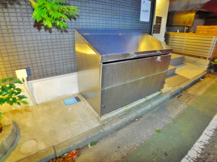 物件外観写真6　(建物設備)