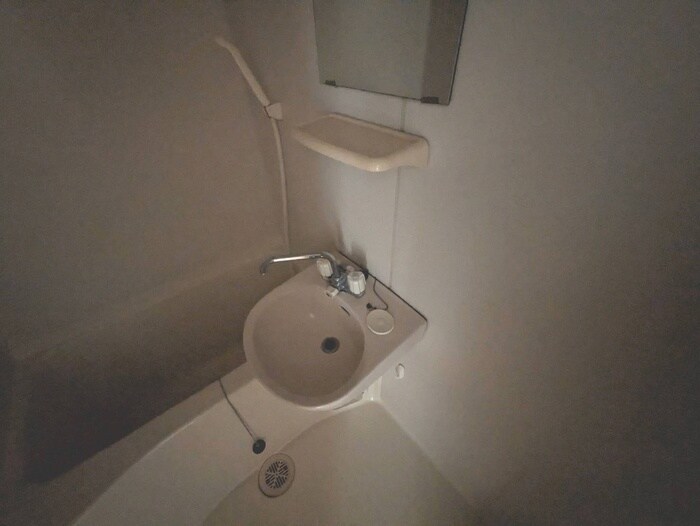 物件内観写真10　(洗面)