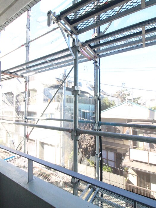 物件内観写真20　(室内からの展望)