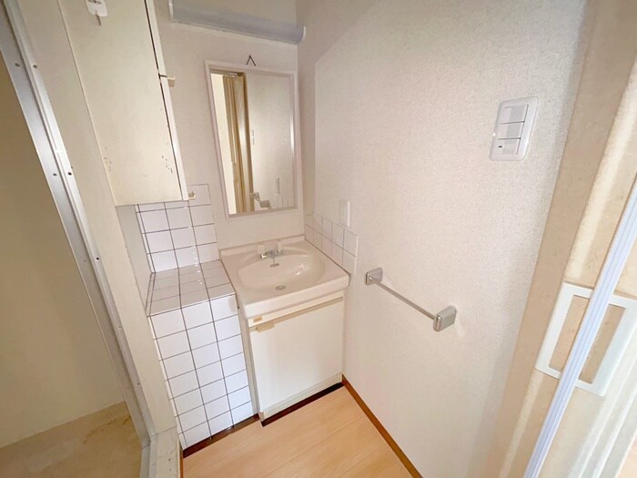 物件内観写真15　(洗面)