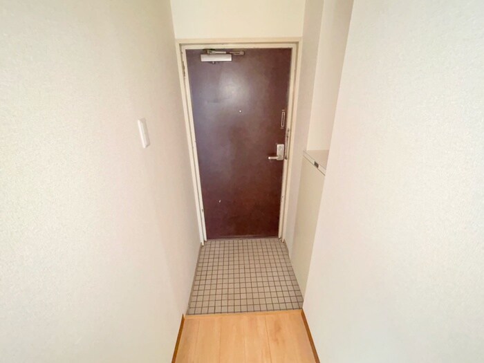 物件内観写真17　(玄関)