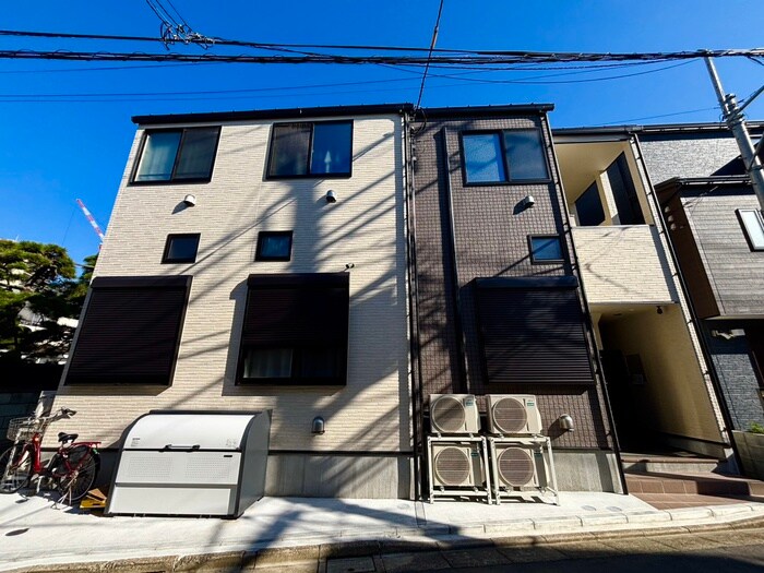 物件外観写真2　(外観写真)