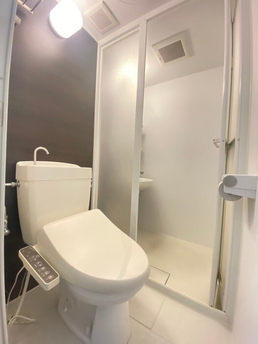 物件内観写真12　(トイレ)