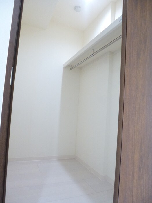 物件内観写真13　(収納)