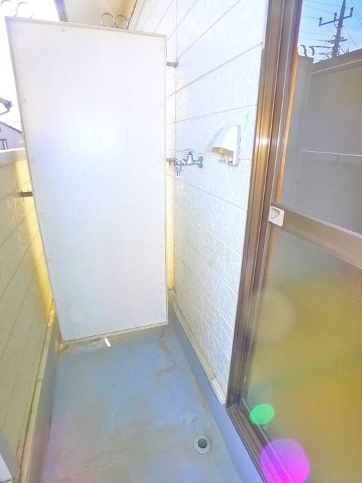 物件内観写真17　(洗濯機置場)