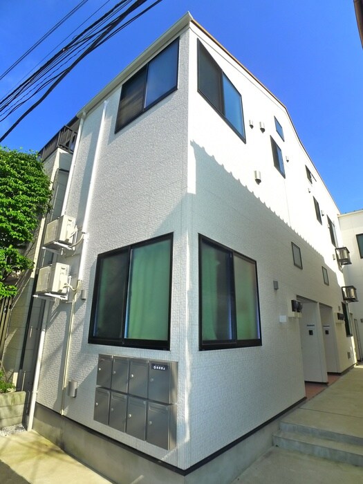 物件外観写真2　(外観写真)