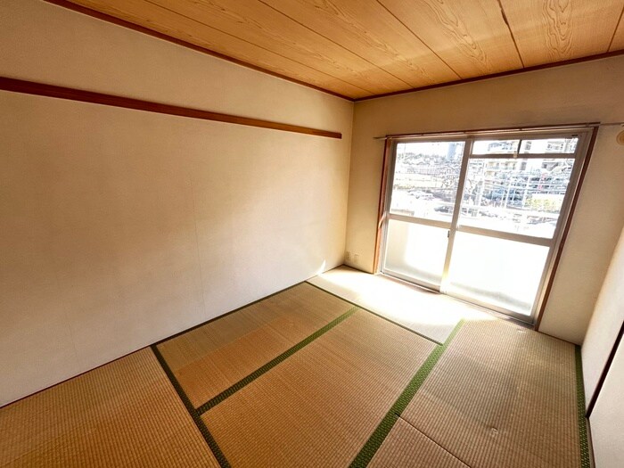 物件内観写真12　(居室)