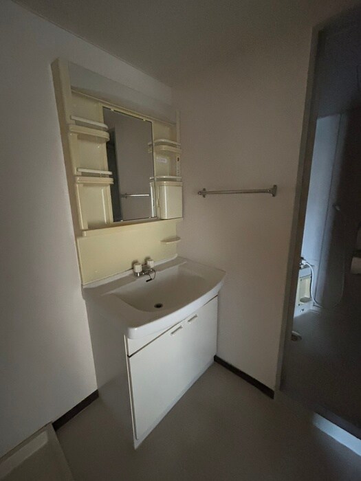 物件内観写真16　(洗面)