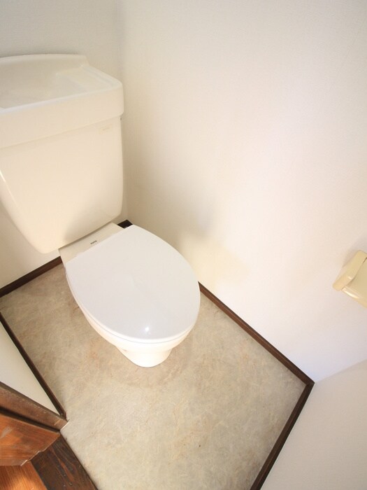 物件内観写真12　(トイレ)