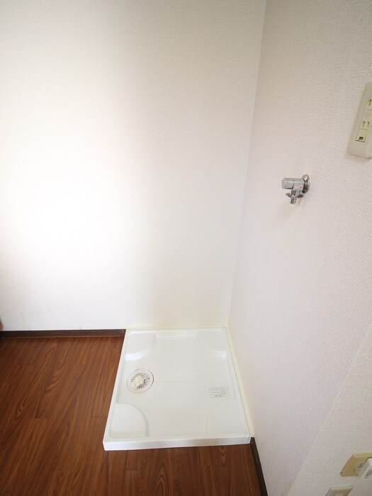 物件内観写真17　(洗濯機置場)