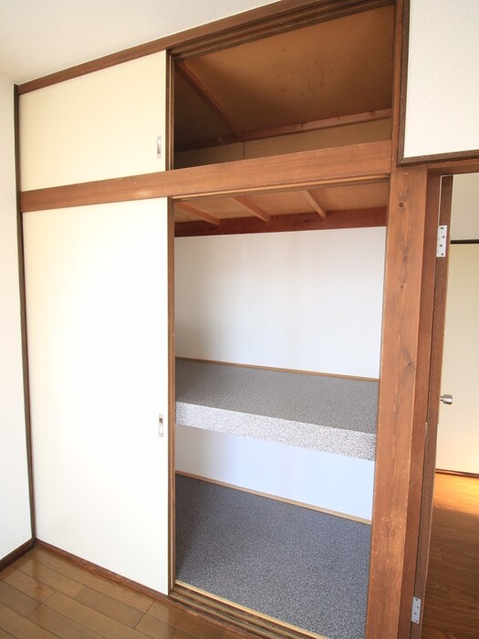 物件内観写真18　(収納)