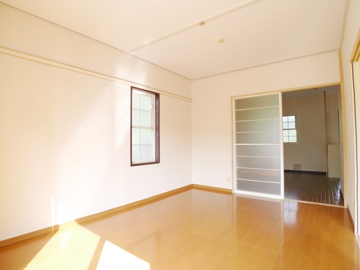 物件内観写真5　(居室)