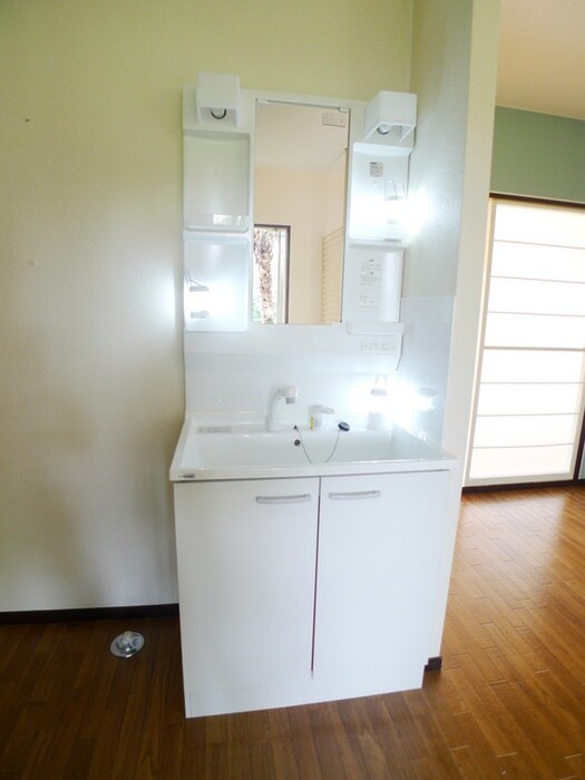 物件内観写真7　(洗面)