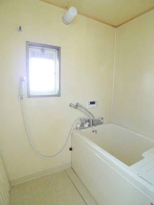 物件内観写真8　(バス／シャワールーム等)